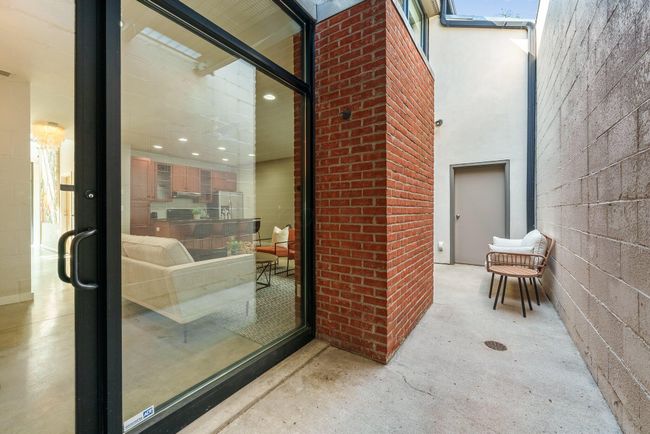 752 N Pearl St, Condo with 2 bedrooms, 3 bathrooms and null parking in Columbus OH | Image 9