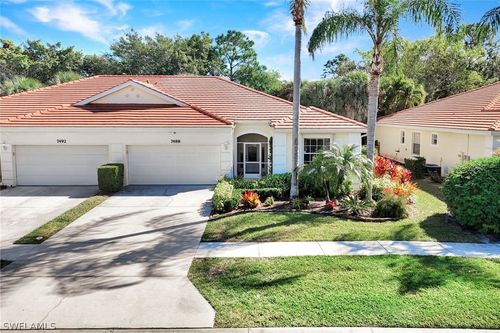 7488 Berkshire Pines Dr, NAPLES, FL, 34104-9436 | Card Image