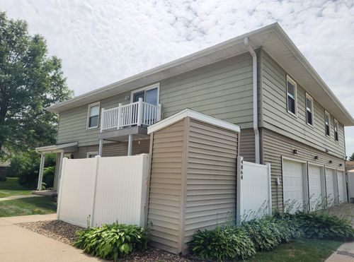 4864 Harmony Place, Waterloo, IA, 50701 | Card Image