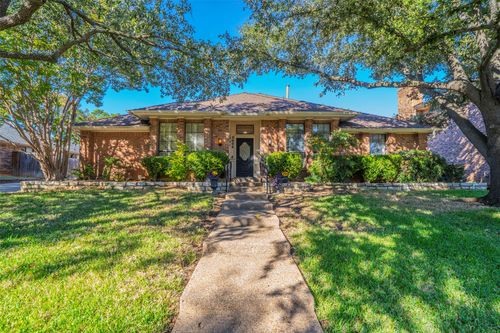 3008 Creekview Dr, Grapevine, TX, 76051-4252 | Card Image
