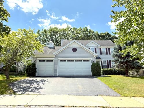555 W Wildspring Rd, Round Lake, IL, 60073-4205 | Card Image