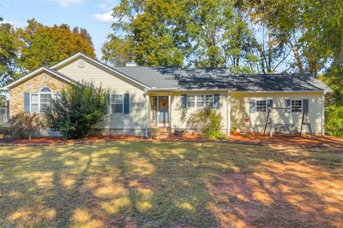 1136 Hoods Mill Rd, Commerce, GA, 30529-5230 | Card Image