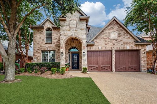 2720 Cove Dr, Grand Prairie, TX, 75054-7249 | Card Image