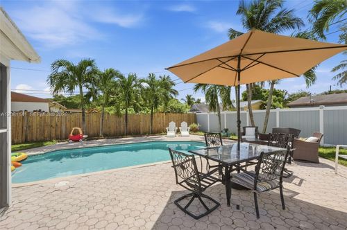 6220 Sw 18th Pl, North Lauderdale, FL, 33068-4908 | Card Image