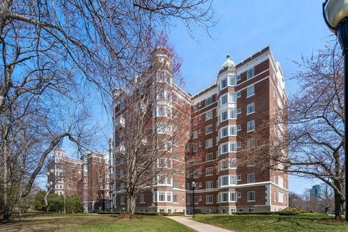 apt-c807-20 Chapel St, Brookline, MA, 02446-7466 | Card Image