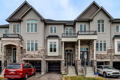 64 Lyall Stokes Cir, Mount Albert, ON, L0G1M0 | Card Image