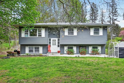 5 Regelski Dr, Florida, NY, 10921-3020 | Card Image