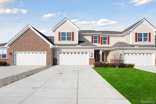 93-9917 Ridge Run, Hartland Township, MI, 48855 | Card Image