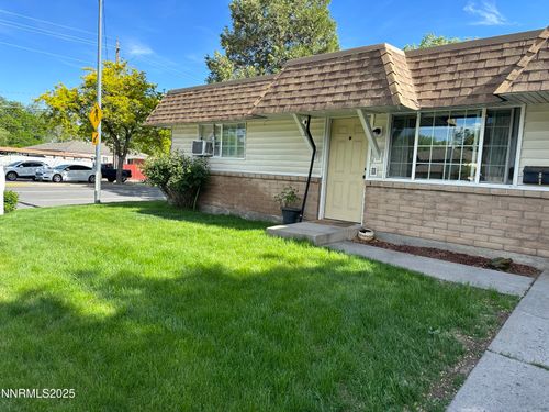 1501 Gault Way, Sparks, NV, 89431-1821 | Card Image