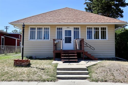 107 2nd St N, Cascade, MT, 59421-4811 | Card Image