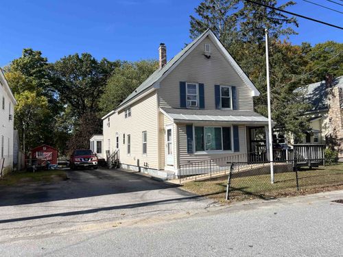 50 Franklin St, Derry, NH, 03038-1927 | Card Image