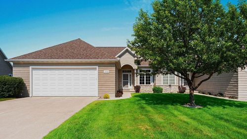 1713 Remington Ridge Way, LEDGEVIEW, WI, 54115 | Card Image