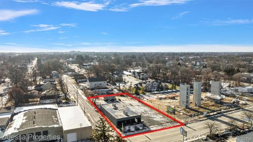 484 Auburn Avenue, Pontiac, MI, 48342 | Card Image