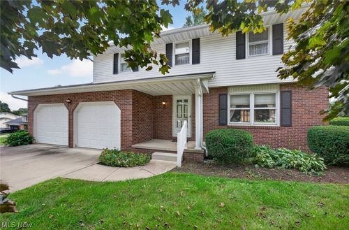 3305 Banyan St Nw, Massillon, OH, 44646-3015 | Card Image