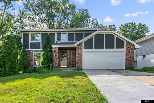12901 S 29th St, Bellevue, NE, 68123-1921 | Card Image