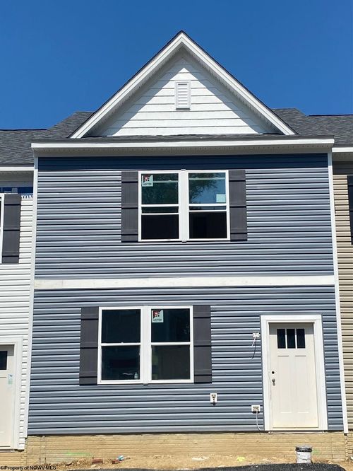 761 Mulligan Ct, Maidsville, WV, 26541-5501 | Card Image