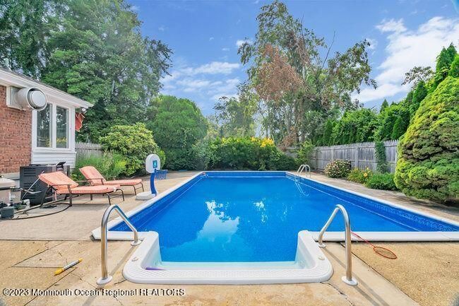 10 Berg Ave, House other with 4 bedrooms, 2 bathrooms and null parking in Elberon NJ | Image 21