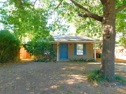 1114 E Mulberry St, Denton, TX, 76205-6231 | Card Image