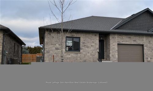 272 Queen St W, Atwood, ON, N0G1B0 | Card Image