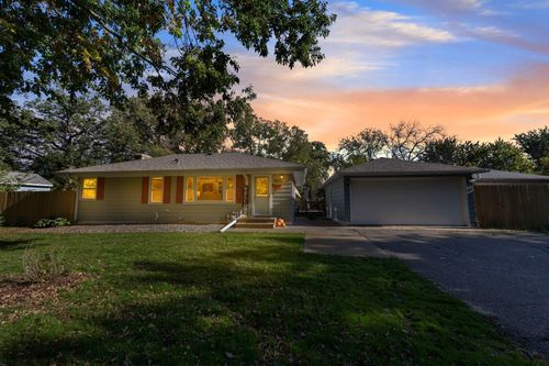 11832 Crawford Rd W, Minnetonka, MN, 55343-8813 | Card Image