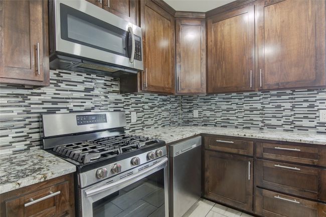 504 Johnson St, House other with 3 bedrooms, 2 bathrooms and null parking in McGregor TX | Image 12
