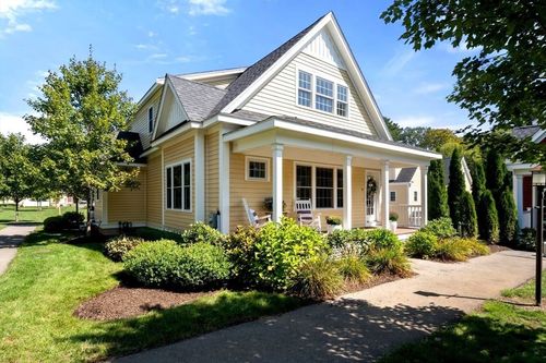 9-9 Brigham Farm Ln, Bolton, MA, 01740-5000 | Card Image
