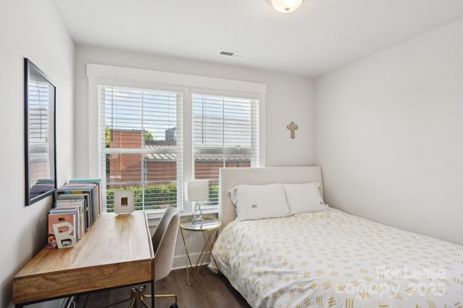 562 Amalfi Dr, Townhouse with 4 bedrooms, 4 bathrooms and null parking in Davidson NC | Image 13