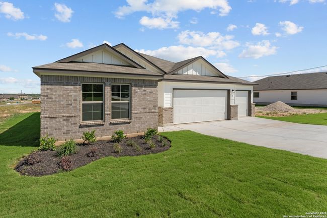 116 Cheyenne Dr, House other with 3 bedrooms, 2 bathrooms and null parking in Floresville TX | Image 36