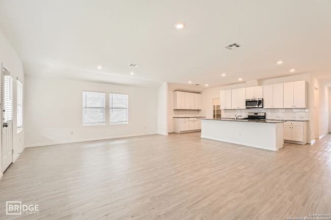 1212 Treehouse Ln, House other with 3 bedrooms, 2 bathrooms and null parking in New Braunfels TX | Image 6