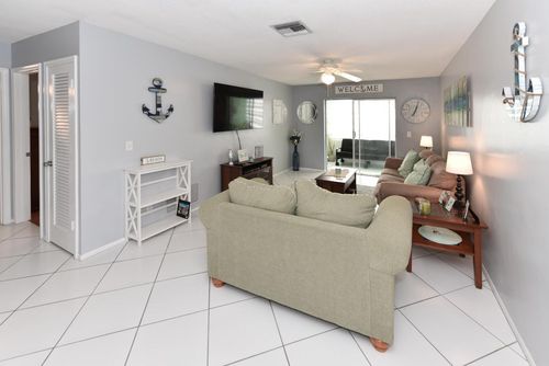 203-2182 Ne 1st Way, Boynton Beach, FL, 33435-2916 | Card Image