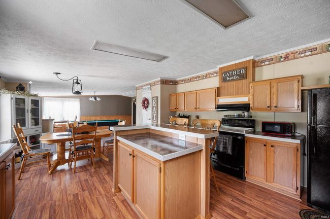 317 N Walnut St, House other with 4 bedrooms, 2 bathrooms and null parking in Mount Summit IN | Image 12