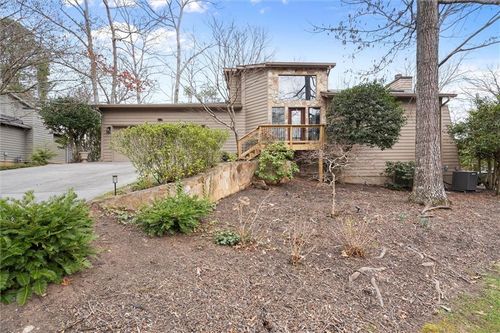 4240 Loch Highland Pkwy Ne, Roswell, GA, 30075-2042 | Card Image