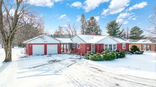 5635 Brooklyn Rd, Jackson, MI, 49201-8571 | Card Image