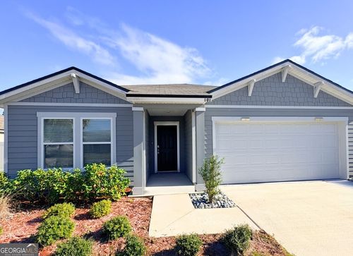 101 Landing Cir, Kingsland, GA, 31548-3427 | Card Image