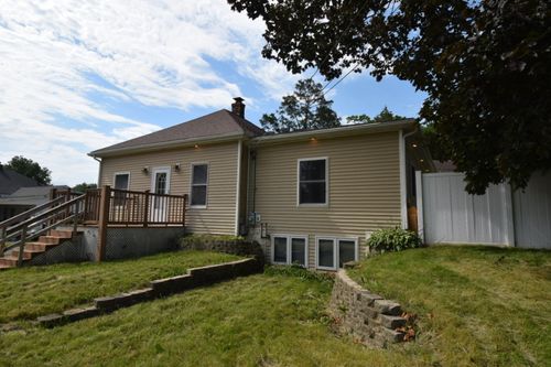 402 W Galena Ave, WARREN, IL, 61087-9710 | Card Image