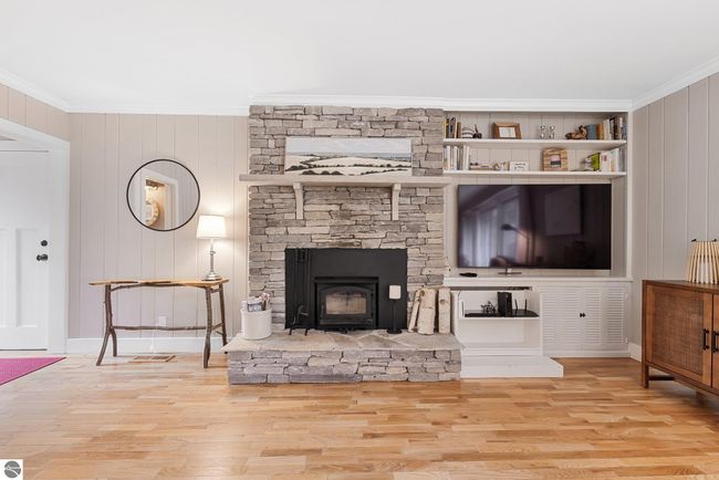 116 Hill St, House other with 3 bedrooms, 2 bathrooms and null parking in Leland MI | Image 19