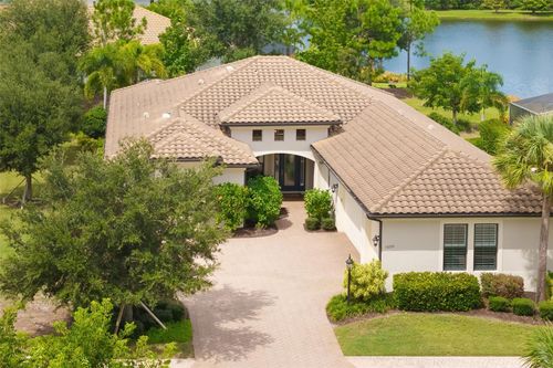 16229 Castle Park Ter, LAKEWOOD RANCH, FL, 34202-5718 | Card Image