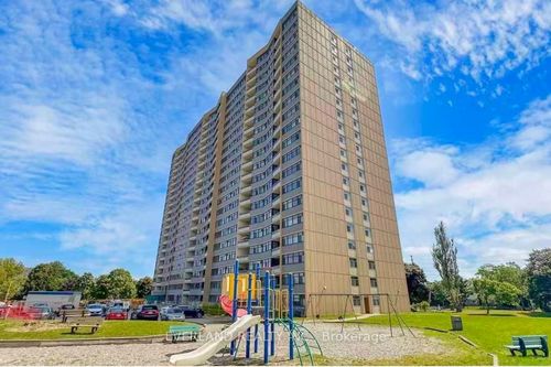 303-2050 Bridletowne Circle, Scarborough, ON, M1W2V5 | Card Image