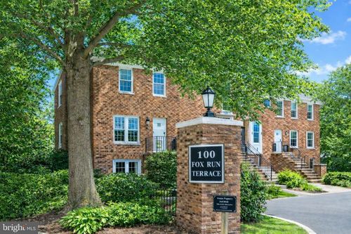 100 Fox Run Ter, Middleburg, VA, 20117-2688 | Card Image