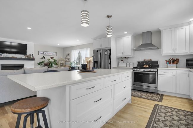 162 Roland St, House other with 3 bedrooms, 4 bathrooms and 4 parking in Dashwood ON | Image 13
