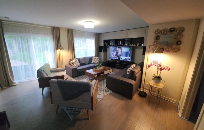 1384 Pond View Ct, House other with 4 bedrooms, 3 bathrooms and null parking in Wixom MI | Image 9