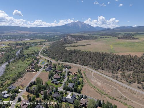 33 Iron Horse Rd, Carbondale, CO, 81623-2309 | Card Image