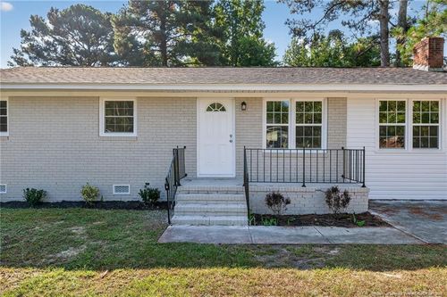 835 Dwain Dr, Fayetteville, NC, 28305-5434 | Card Image