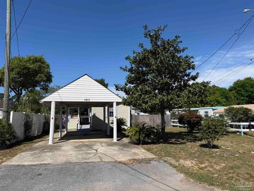 1911 Ambassador Dr, GULF BREEZE, FL, 32563-7606 | Card Image