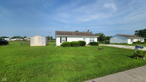 16022 E 186th St, Noblesville, IN, 46060-6841 | Card Image