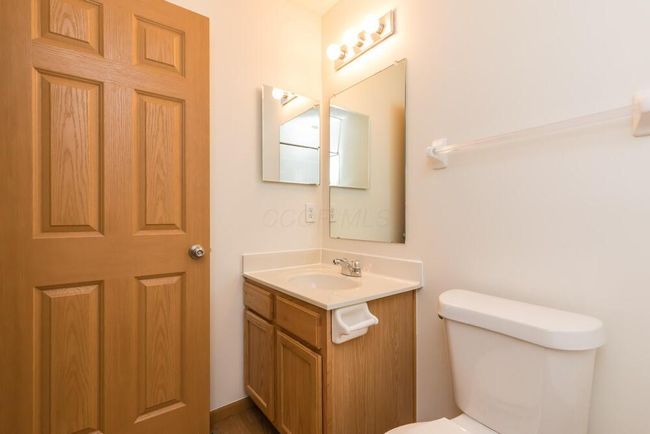 5975 Pennington Creek Dr, Condo with 3 bedrooms, 3 bathrooms and null parking in Dublin OH | Image 39