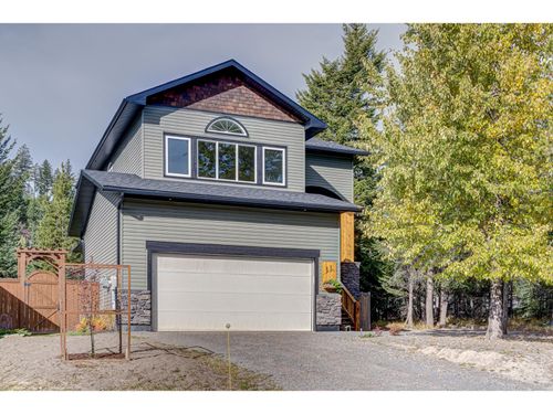 11 Darby Cres, Elkford, BC, V0B1H0 | Card Image