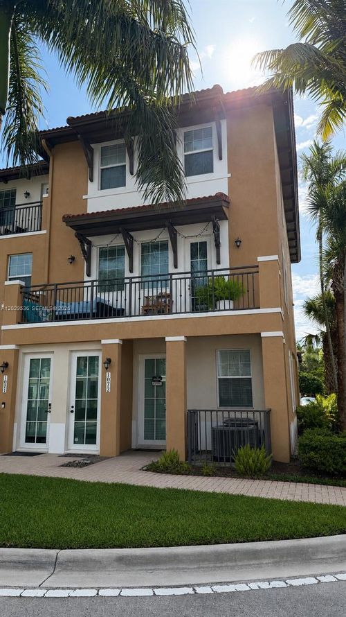 5601-1075 Sw 147th Ave, Pembroke Pines, FL, 33027-6167 | Card Image