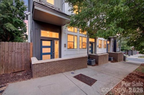 2010 Hawkins St, Charlotte, NC, 28203-4910 | Card Image