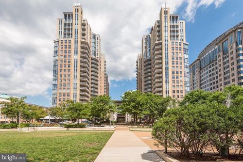 2115-11990 Market St, RESTON, VA, 20190-6019 | Card Image